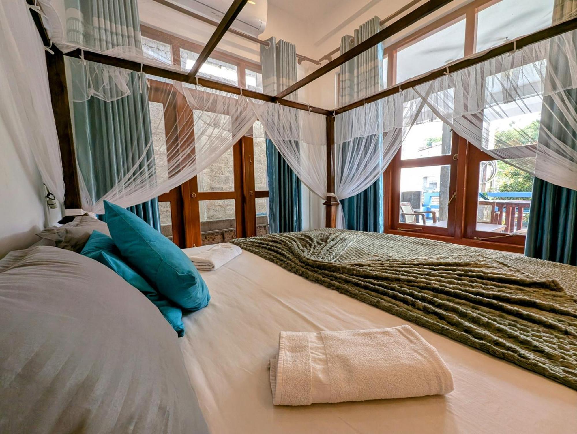 Costels Mirissa Pansiyon Dış mekan fotoğraf